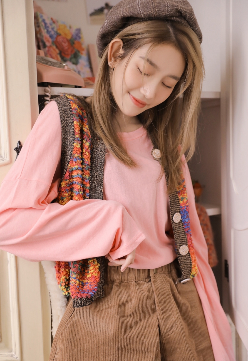 金发美少女白皙大长腿私房写真  第7张