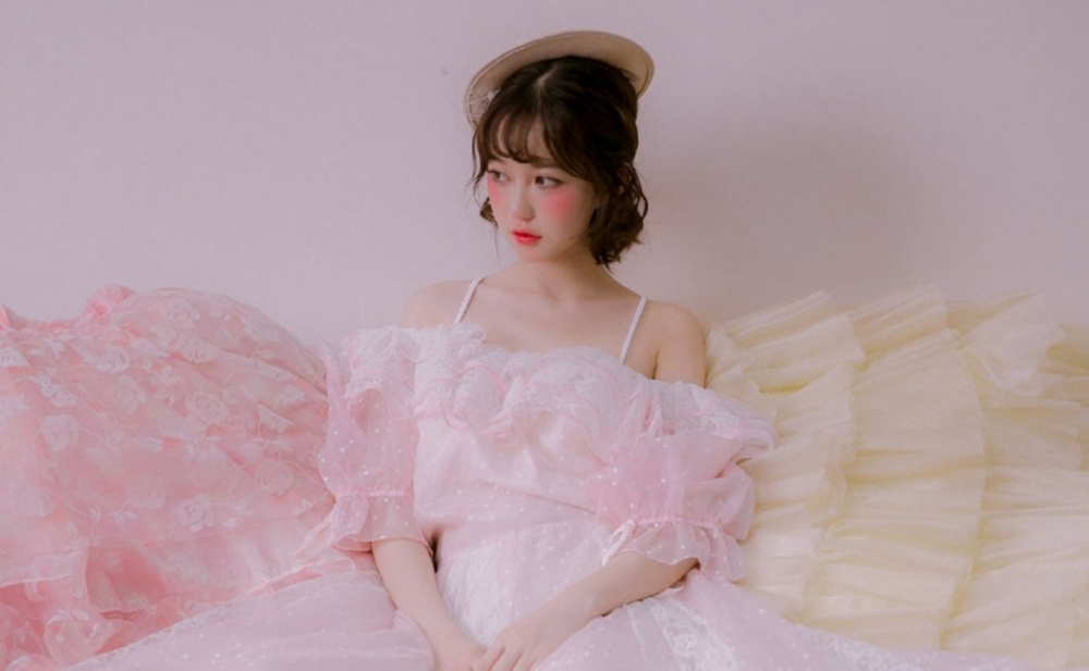 粉嫩小妹漂亮脸蛋白里透红写真  第6张