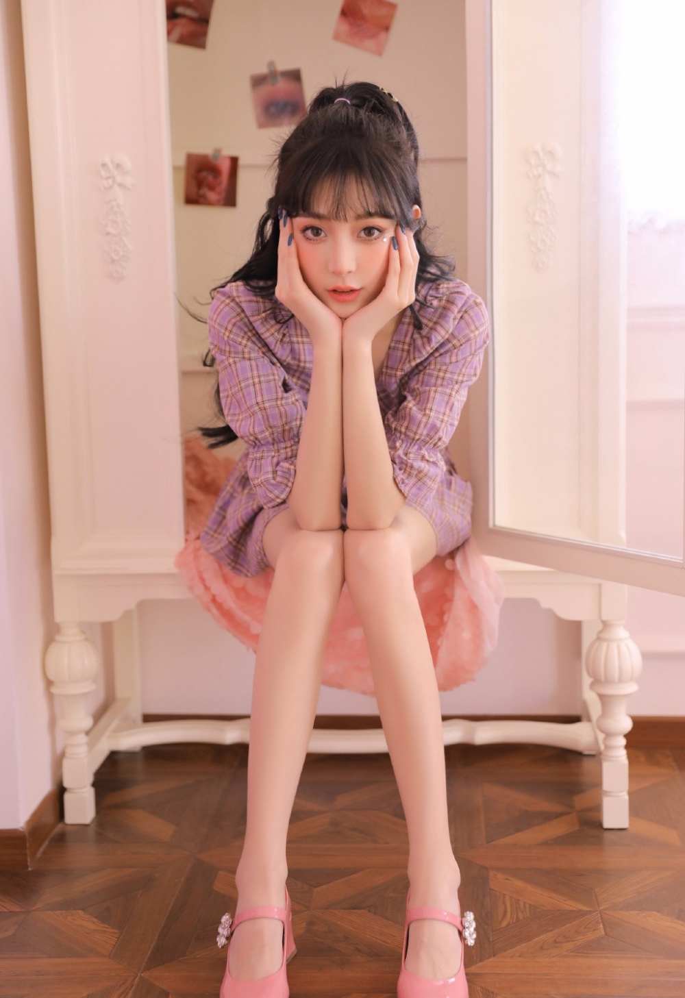 漂亮美眉小蛮腰大长腿私房写真  第3张