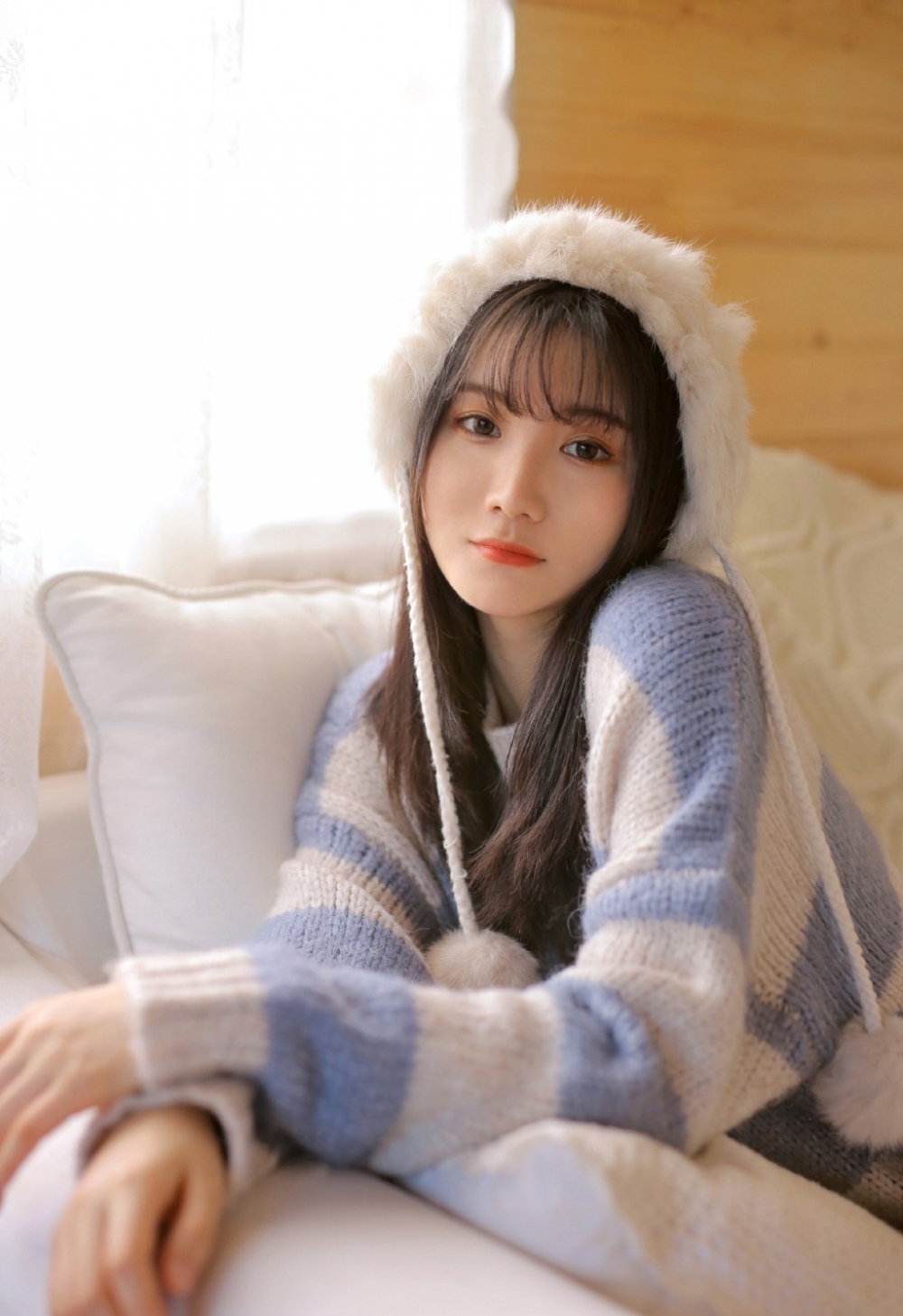 大长腿美少女温柔可人私房写真  第8张