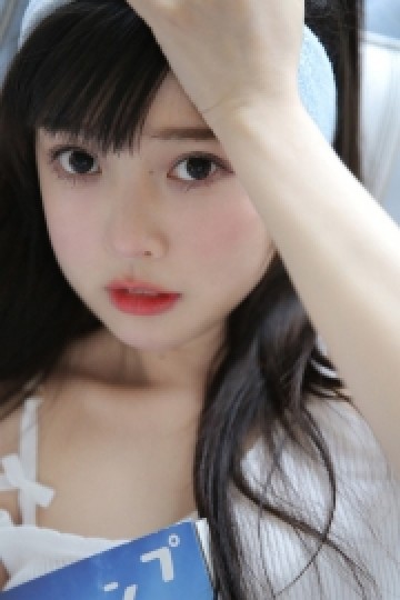 极品人间尤物丰满娇躯乖巧性感私人拍摄
