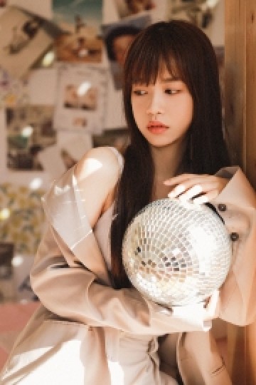 禁欲系清冷妹子美艳得不可方物清新性感写真