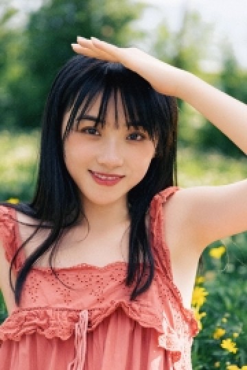 高甜氧气美女吊带长裙肤白貌美大长腿私拍