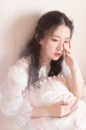 鹅蛋脸妹纸蕾丝蓬蓬裙精品美女写真