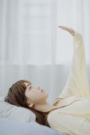 年轻的小姑娘气质温婉可人私拍