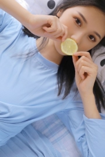 纯天然美女清新可人女生照片