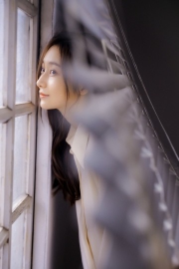 气质美女美艳动人私房写真