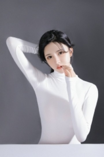 连体衣美女白皙大长腿艺术写真