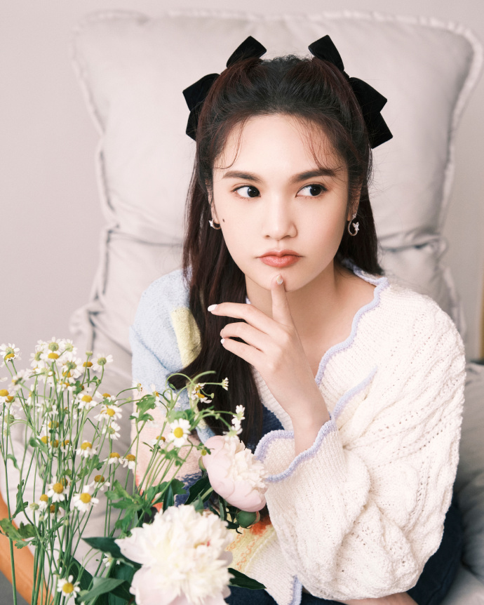 杨丞琳夏日写真释出 笑意盈盈尽显可爱俏皮  第2张