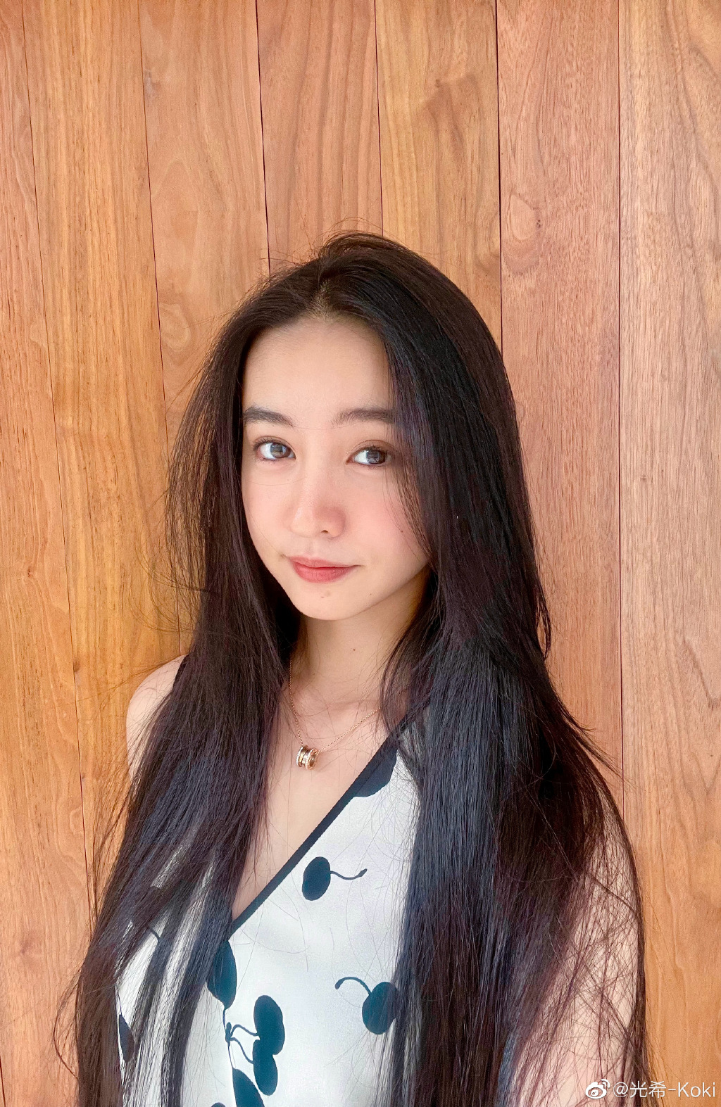木村光希晒清纯美照 披柔顺长发笑容甜  第3张