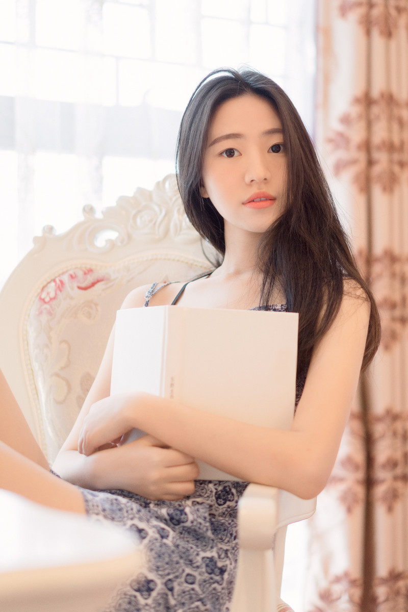 她只是女孩  第5张