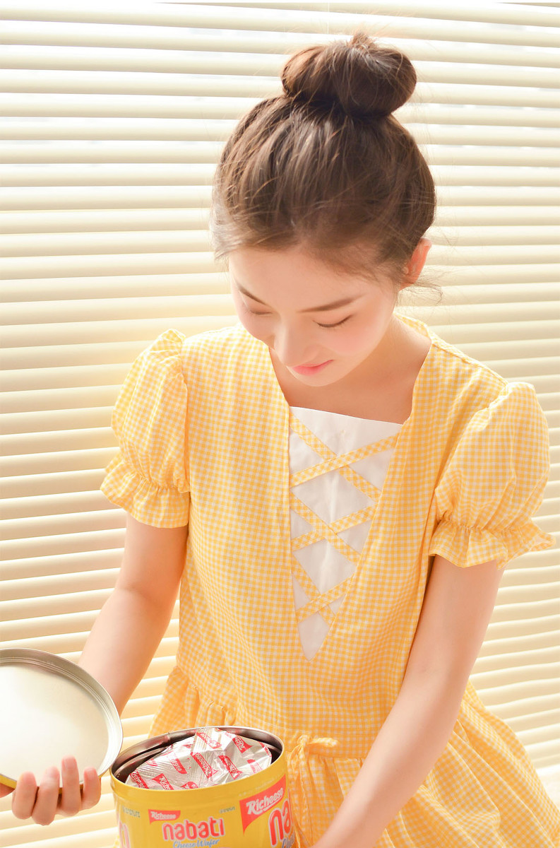 甜甜的少女  第7张