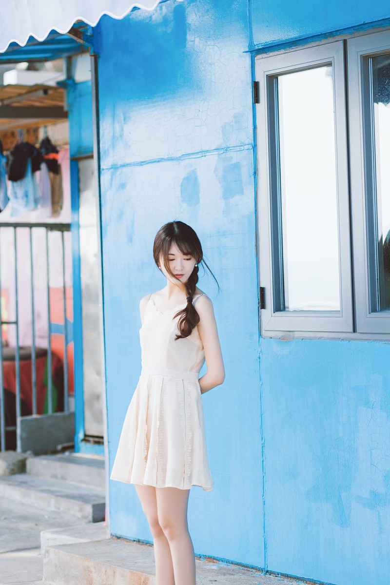 海边少女  第2张