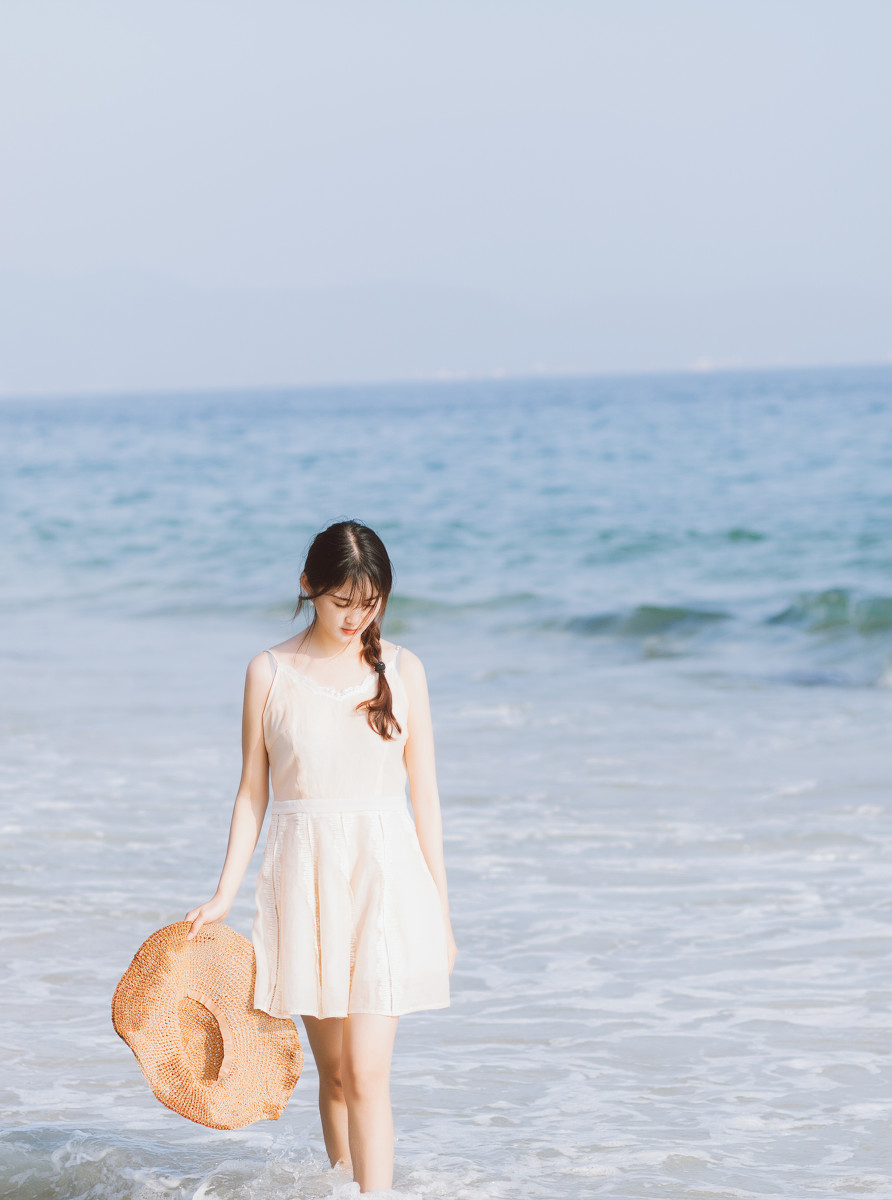 海边少女  第6张