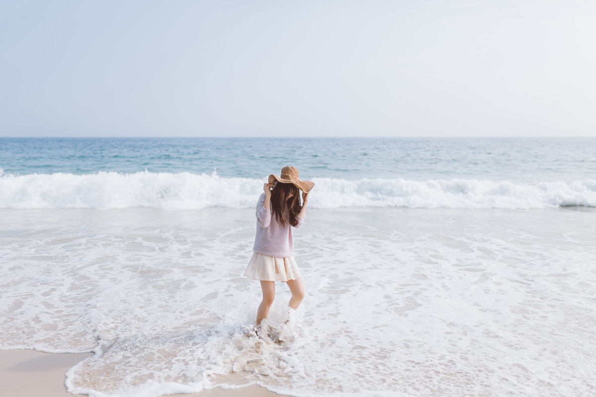 海边少女  第8张