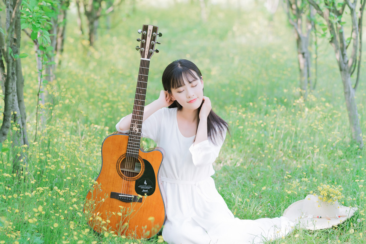 少女的尤克里里  第5张
