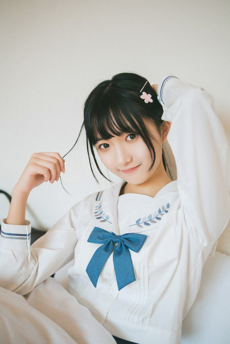 晴日下的美少女  第5张