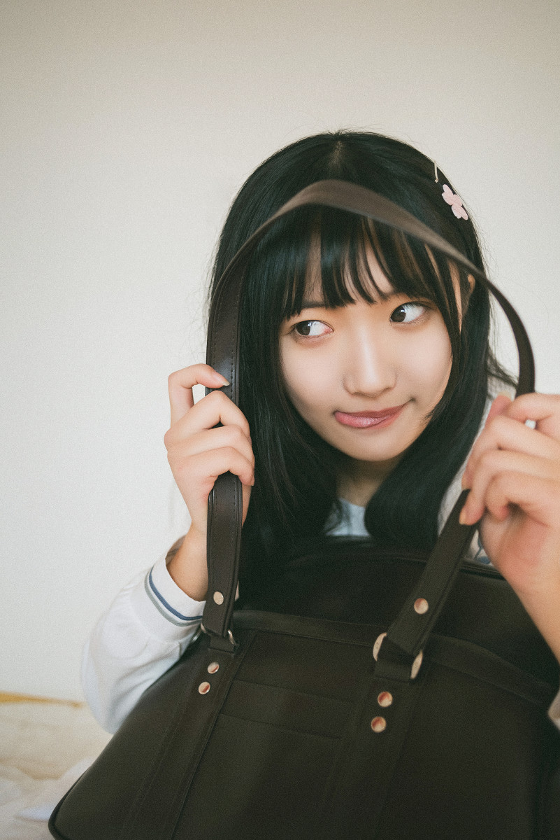 晴日下的美少女  第6张