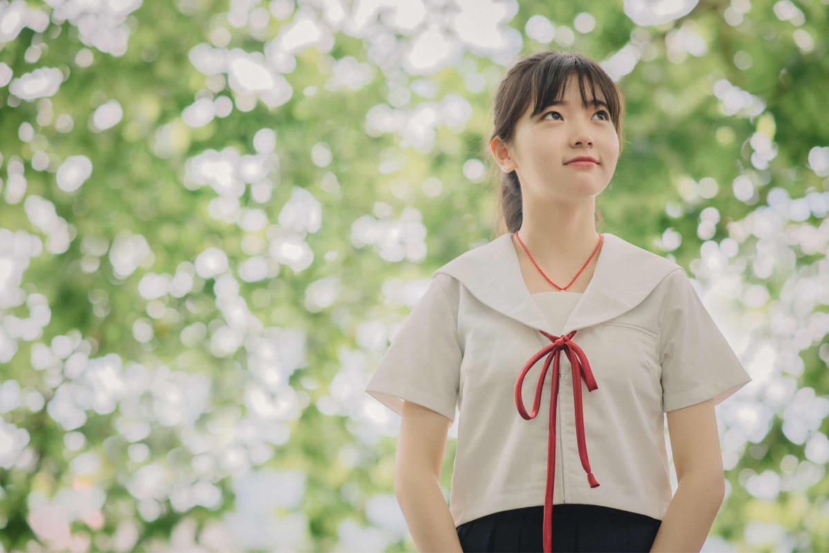 少女春的气息  第1张