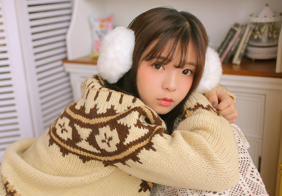 高冷的猫和少女  第5张