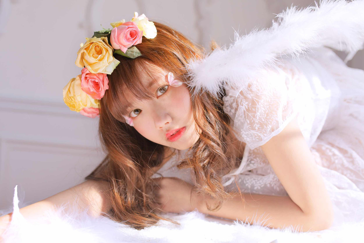 你的纯白花夏  第2张