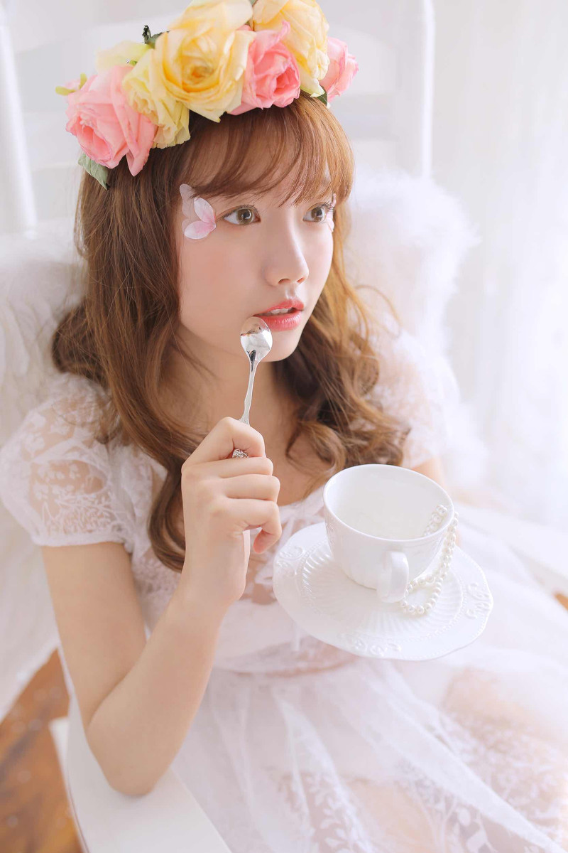 你的纯白花夏  第3张