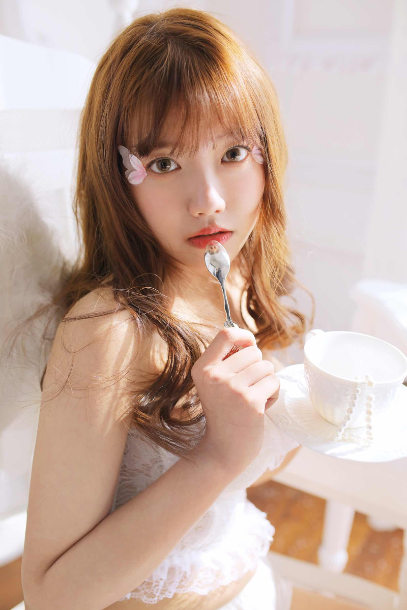 你的纯白花夏  第5张