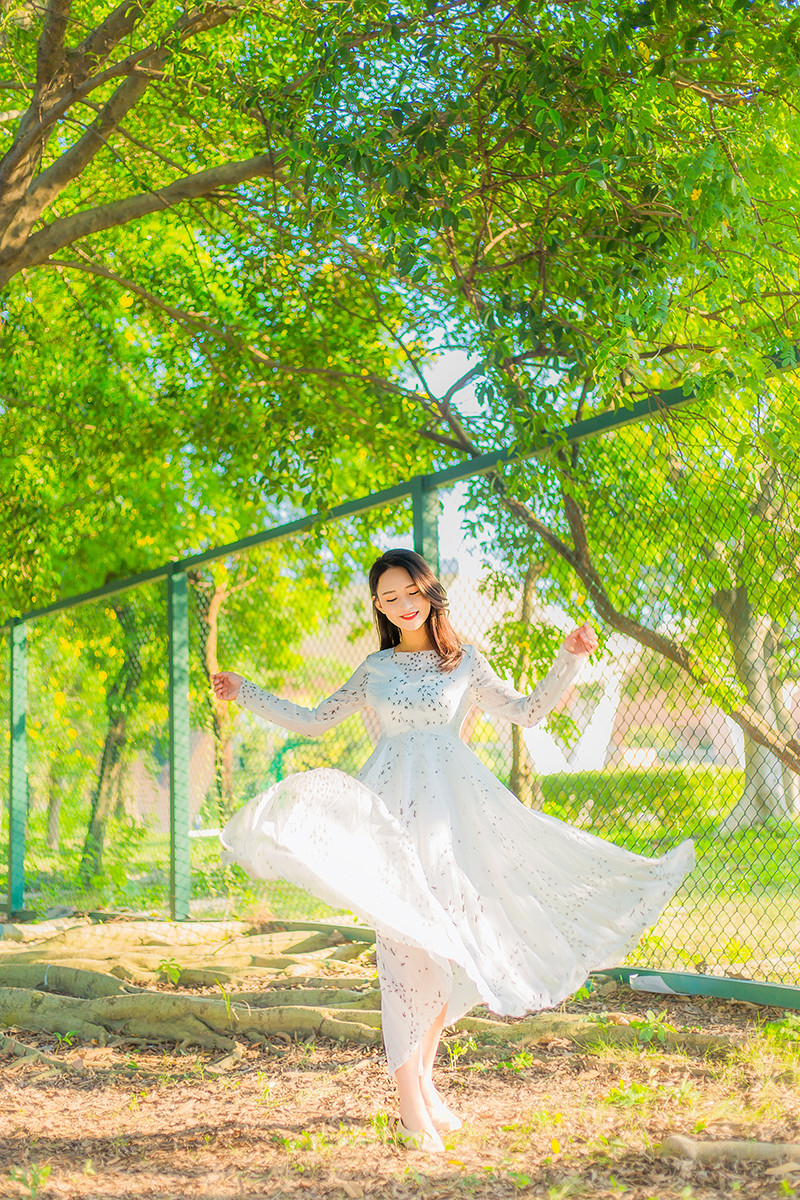 以时光正好  第1张