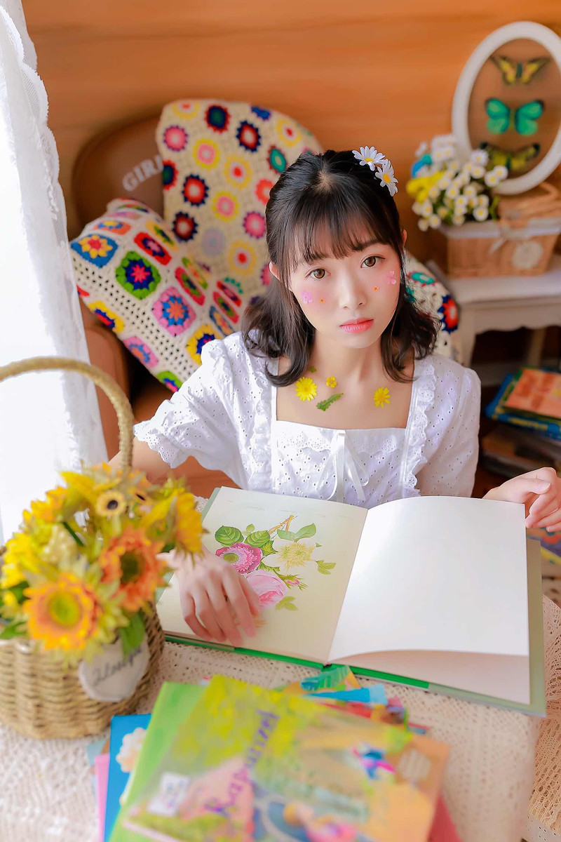 花儿与少女  第1张