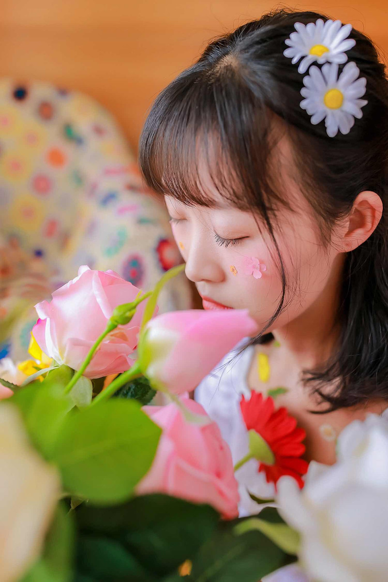 花儿与少女  第7张