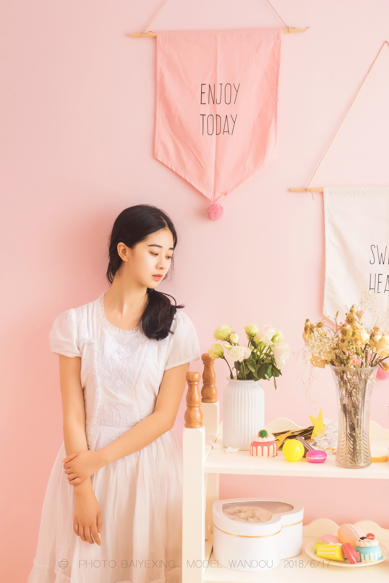 安静的少女  第12张