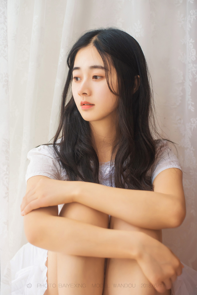 安静的少女  第19张