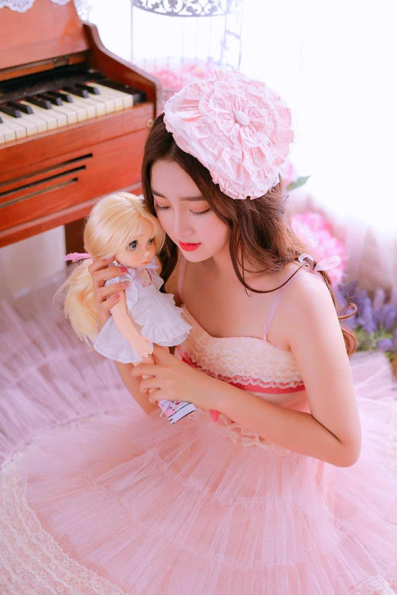 ‪粉色复古少女  第3张