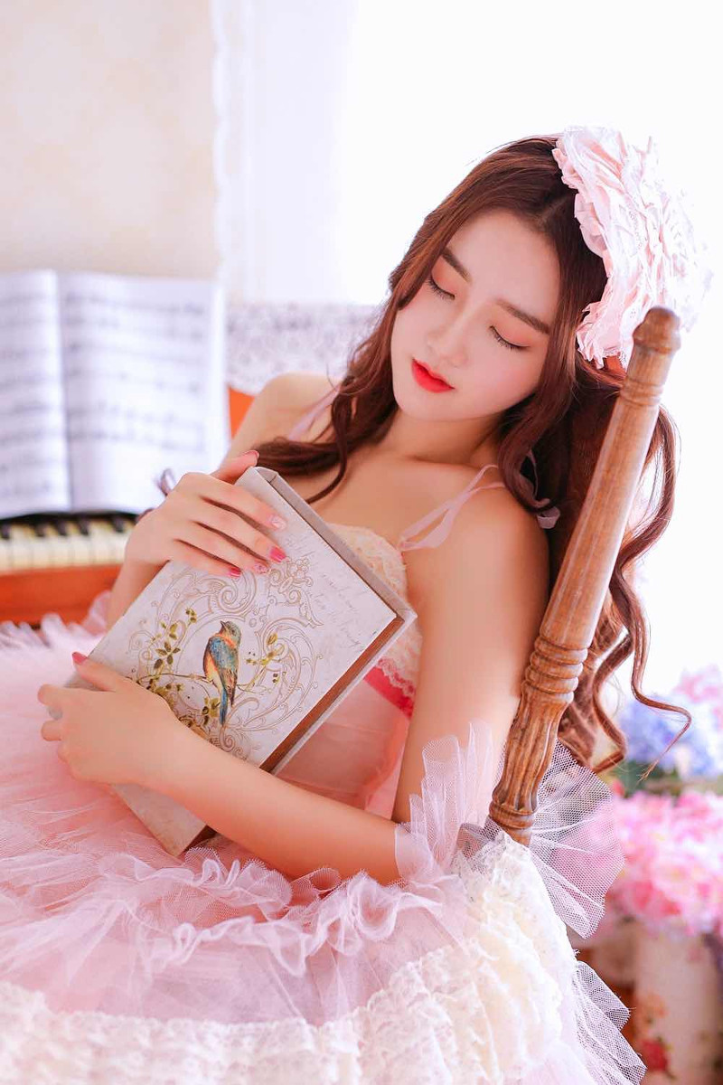 ‪粉色复古少女  第6张