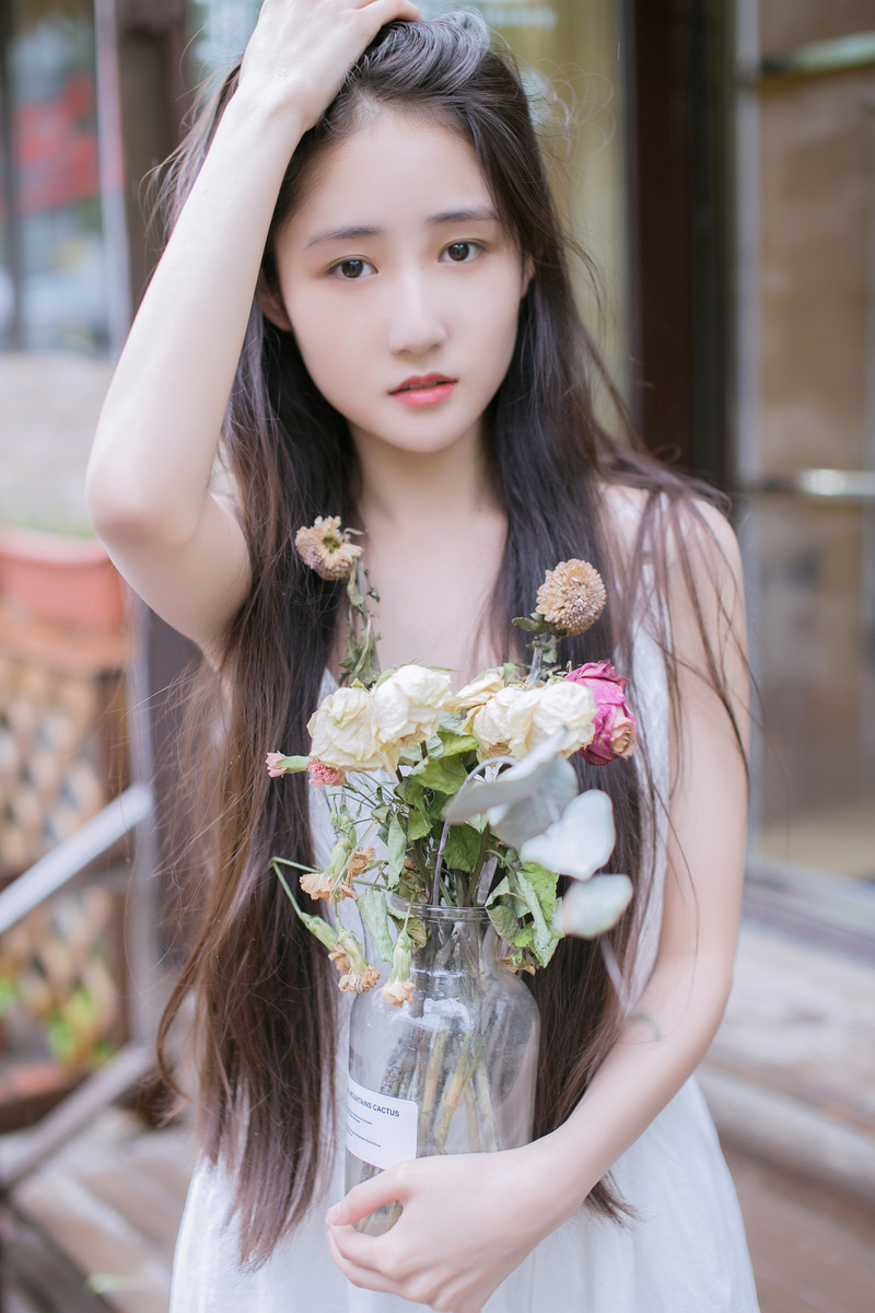 北方有佳人  第1张