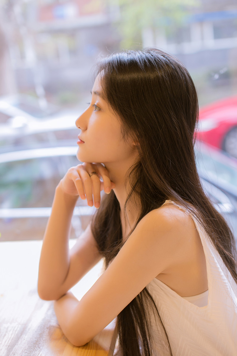 北方有佳人  第5张