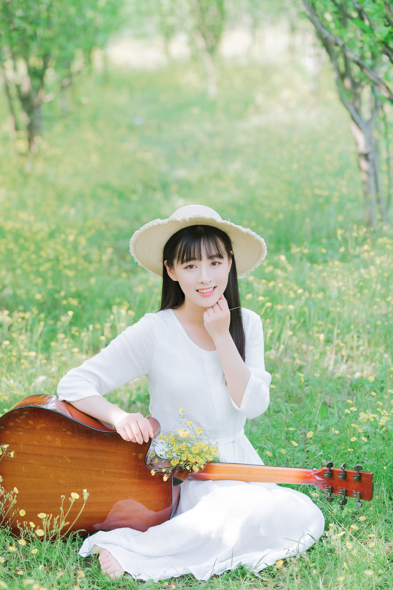 少女的尤克里里