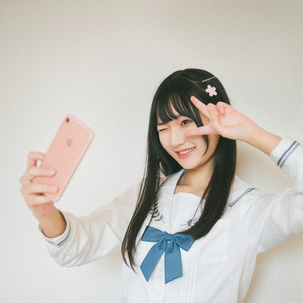 晴日下的美少女