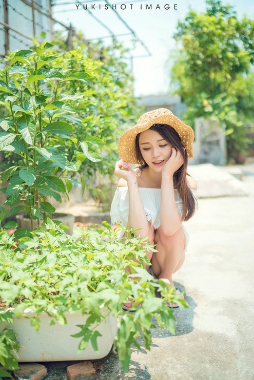 天生浪荡的豪放美女陆萱萱芬芳诱人粉嫩图集  第13张