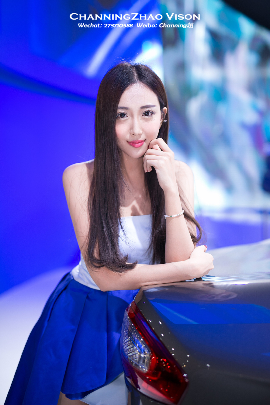 2015南京国际车展福特展台模特  第2张