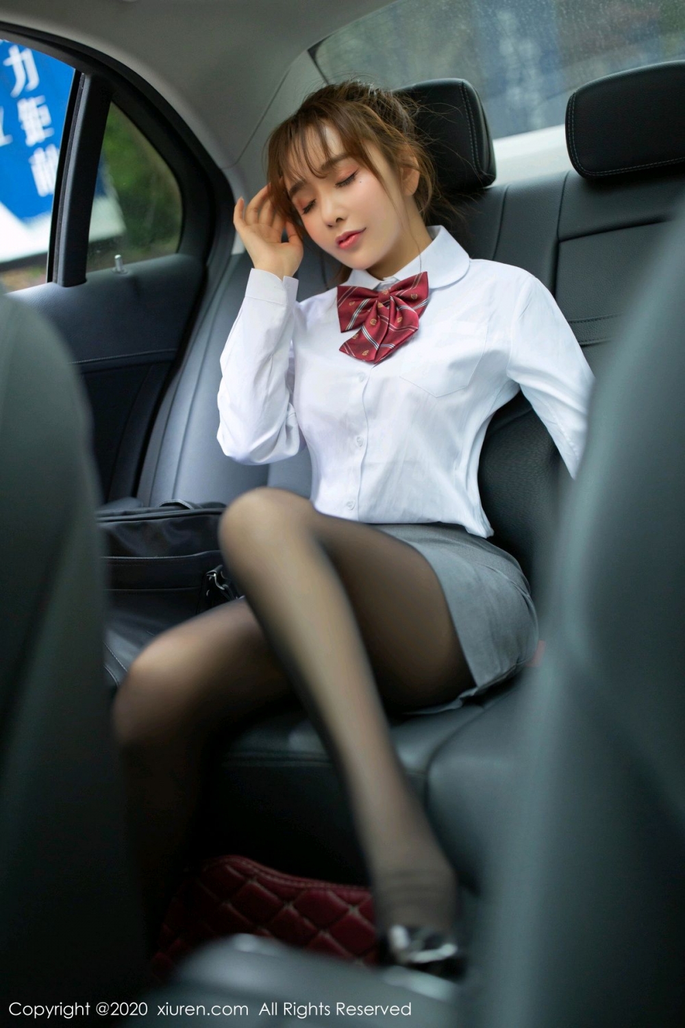 香车美人陶喜乐jk制服诱惑美女迷情福利写真  第19张