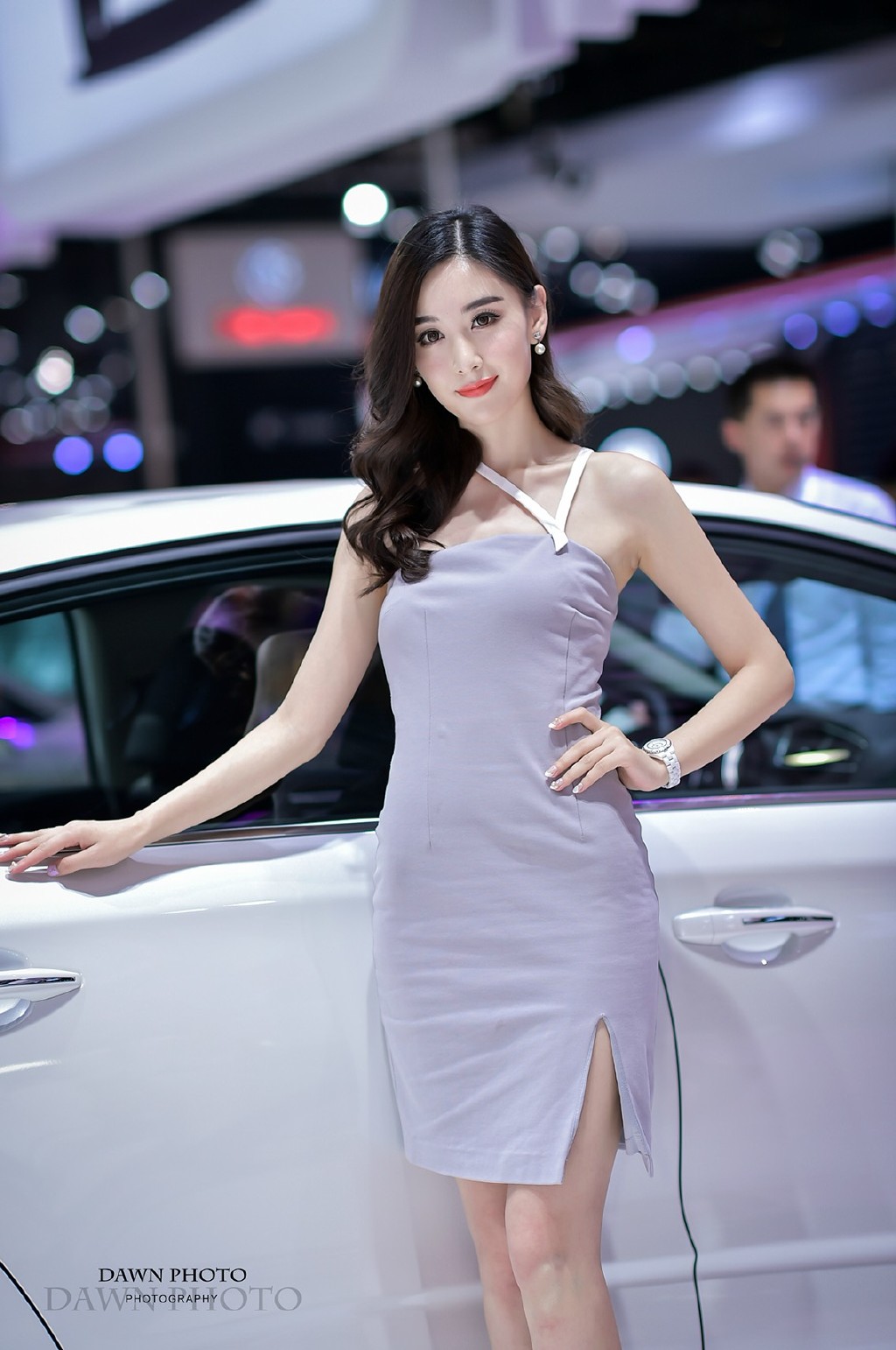 2015广州国际车展上的超短车模  第4张