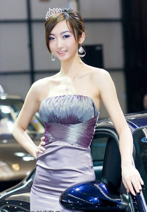靓丽车模迷人笑靥  第6张