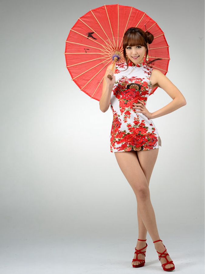 韩国车模性感诱惑写真  第2张