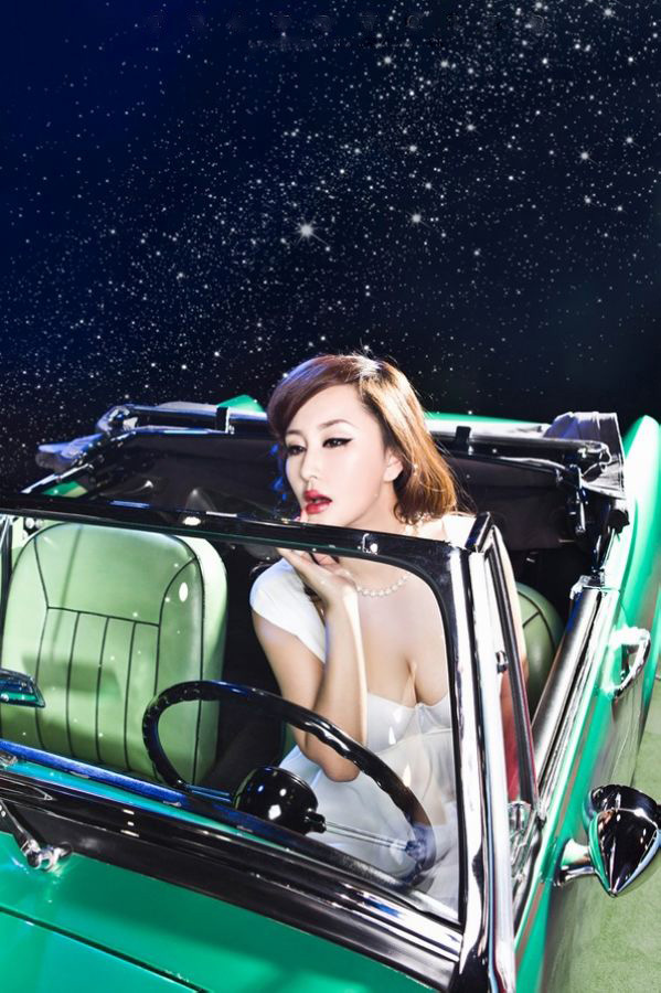 性感车模高贵复古  第3张