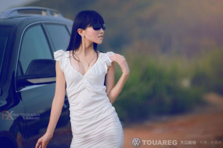 青涩女孩最正清纯车模  第5张