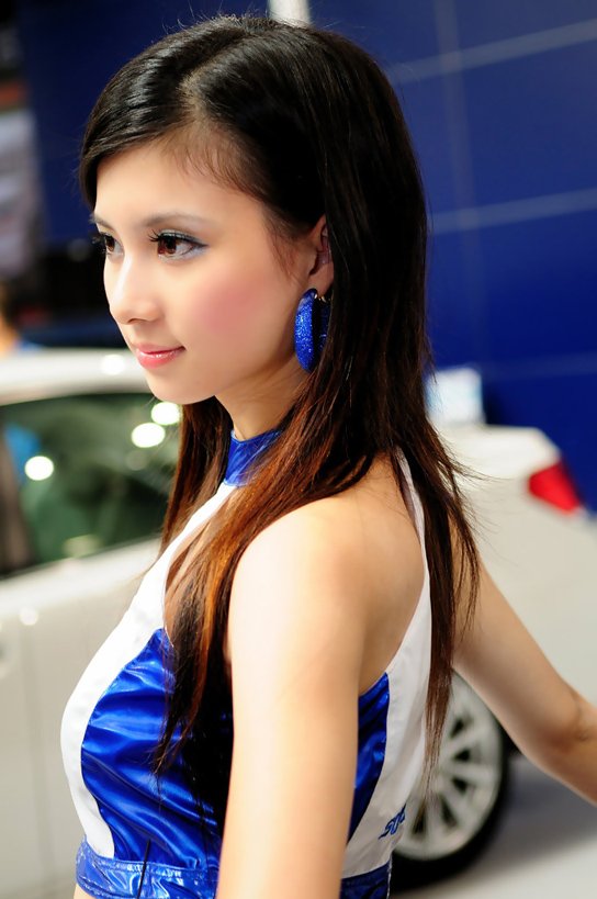 上海车展美女车模性感身姿  第4张
