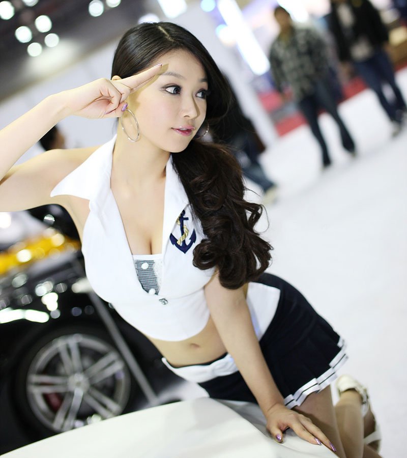 韩国美女车模李恩瑞高清图片  第5张
