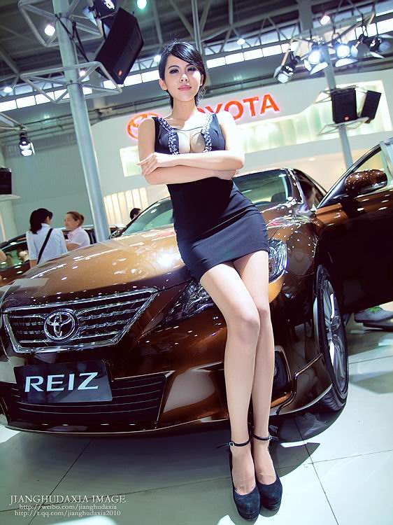 2012车展靓妹  第5张