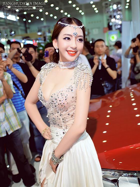2012车展靓妹  第6张